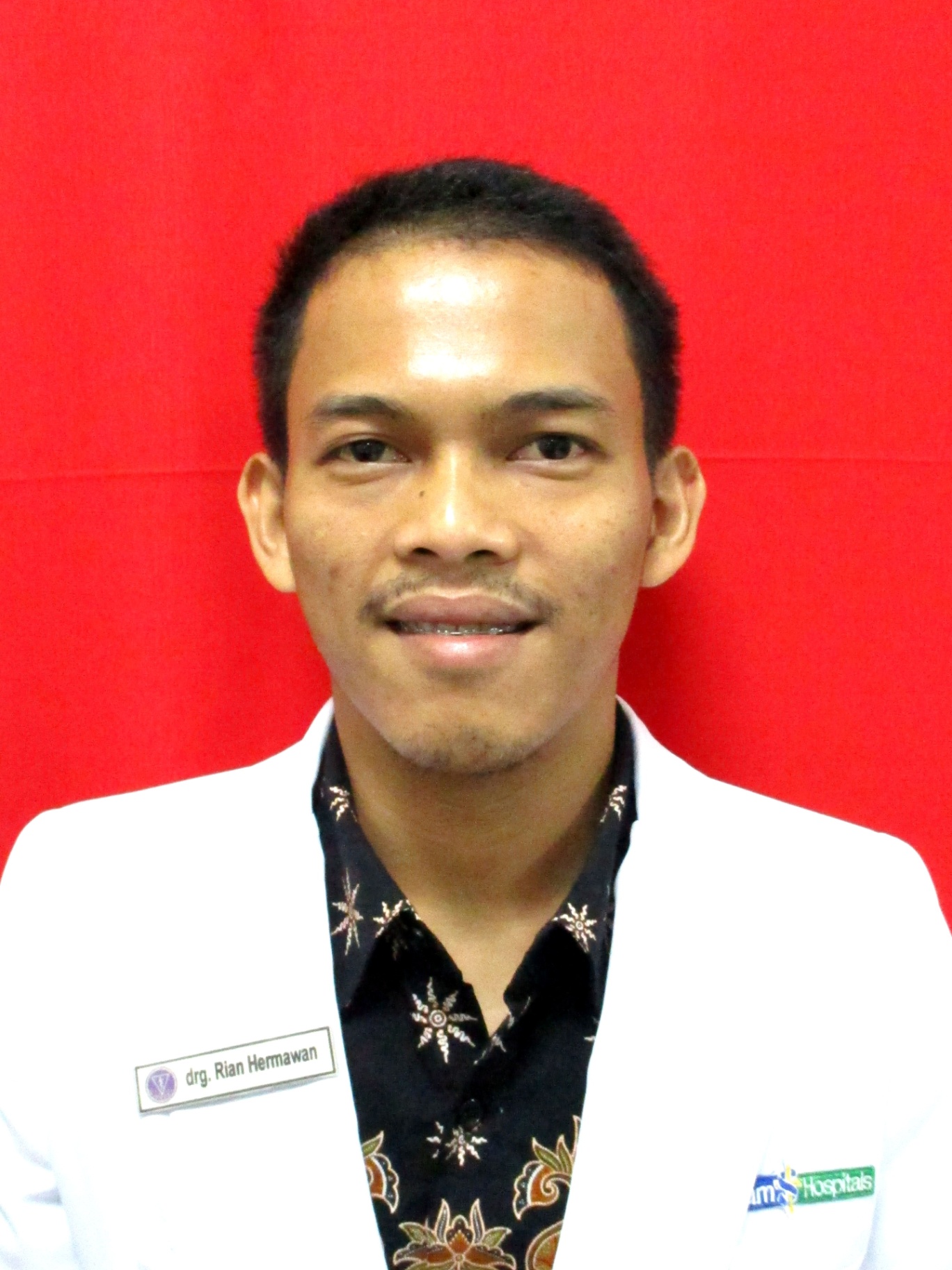 drg. Rian Hermawan